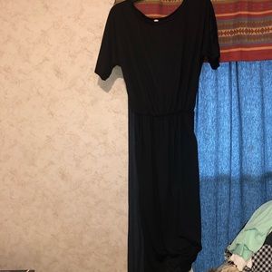 Black Maxi Dress w/pockets